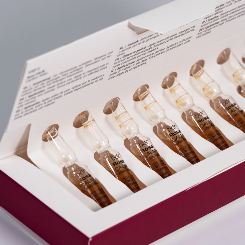 Rosa CALM Capillary Relief 7 x 2ml + Picurǎtor - fiole concentrate pentru pielea sensibilǎ, cu roșeață, rozacee